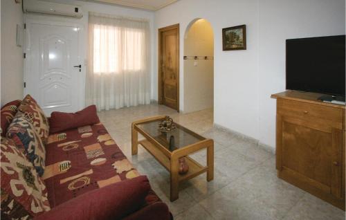 Awesome apartment in Torrevieja w/ 2 Bedrooms - image 7