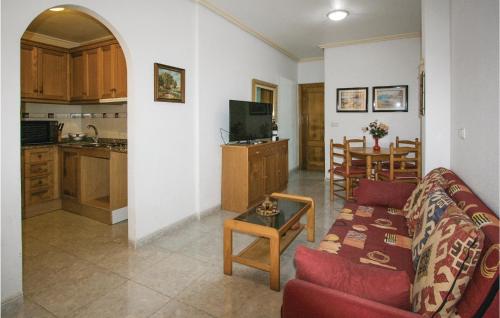 Awesome apartment in Torrevieja w/ 2 Bedrooms - image 8
