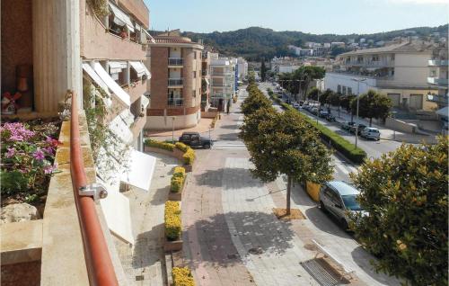 Three-Bedroom Apartment in Tossa de Mar - image 2