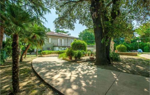 6 Bedroom Cozy Home In Rimini