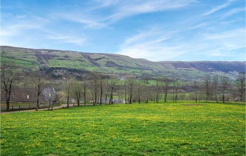 A szálláshely kívülről, Three-Bedroom Holiday Home In Cheylade in Cheylade