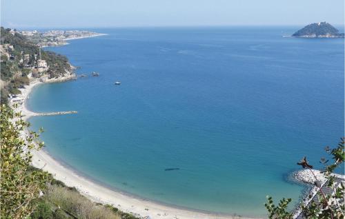 Stunning home in Albenga w/ 2 Bedrooms - image 12
