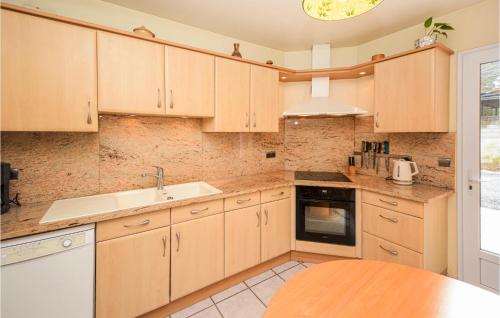 Gorgeous Home In Montignargues With Kitchen