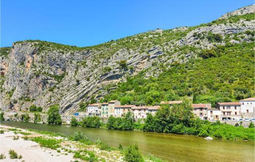 Gorgeous Home In Montignargues With Kitchen