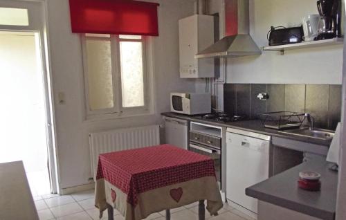 Beautiful Home In Auxi Le Chteau With Wifi