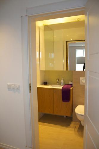 Next Apartment Bergstadastræti - image 5