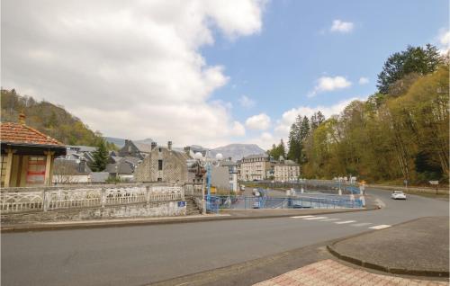 Beautiful Apartment In La Bourboule With Kitchen