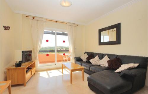 Two-Bedroom Apartment in Casares Costa - image 9