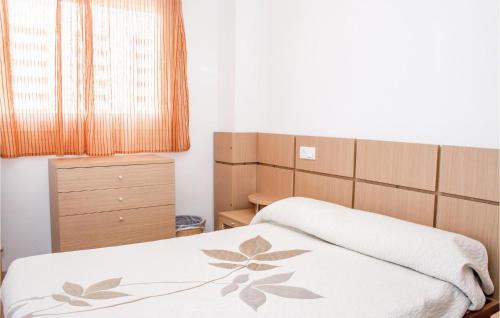 Two-Bedroom Apartment in Oropesa del Mar - image 14