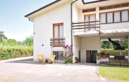  Awesome apartment in Lido di Camaiore w/ 2 Bedrooms in Lido di Camaiore