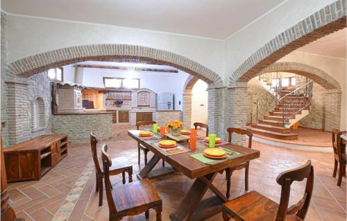 Peldbaseins, Stunning Home In Saline Ioniche in Saline Joniche