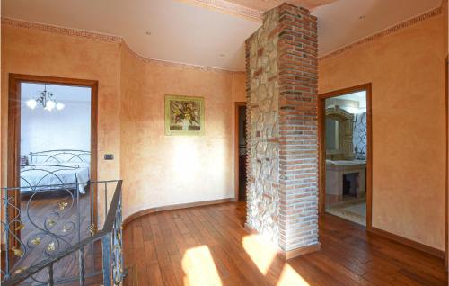 Viesnīcas āriene, Stunning Home In Saline Ioniche in Saline Joniche