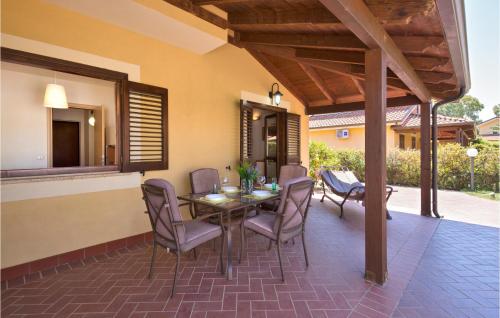  Nice home in Pizzo with 3 Bedrooms, WiFi and Outdoor swimming pool in Pizzo