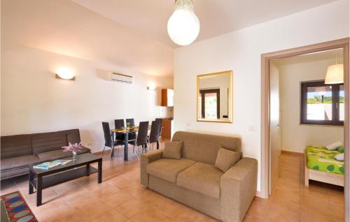  Nice home in Pizzo with 3 Bedrooms, WiFi and Outdoor swimming pool in Pizzo