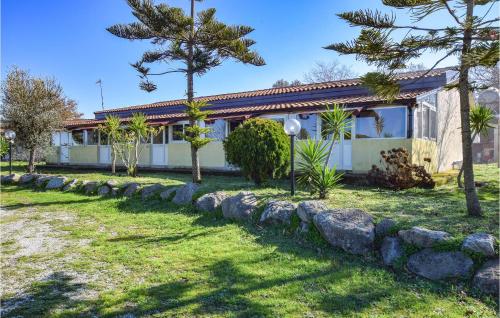  Awesome Home In Zambrone With Wifi, Ferienwohnung in Zambrone