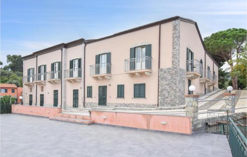 2 Bedroom Gorgeous Apartment In Patti in Patti
