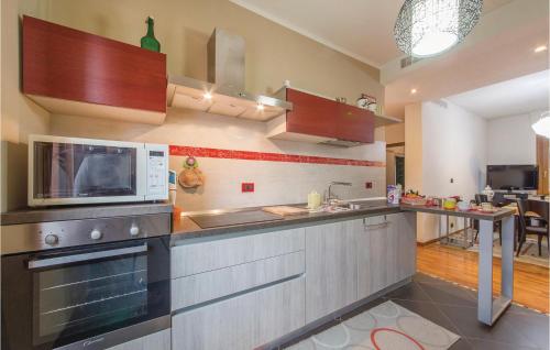 Two-Bedroom Apartment Livorno -LI- 0 09 - image 9