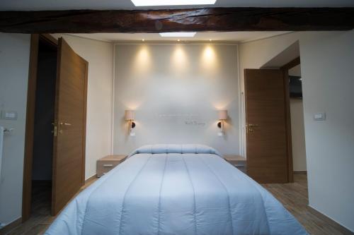 Residence Tabor Residence Tabor is perfectly located for both business and leisure guests in Bardonecchia. Offering a variety of facilities and services, the hotel provides all you need for a good nights sleep. All 