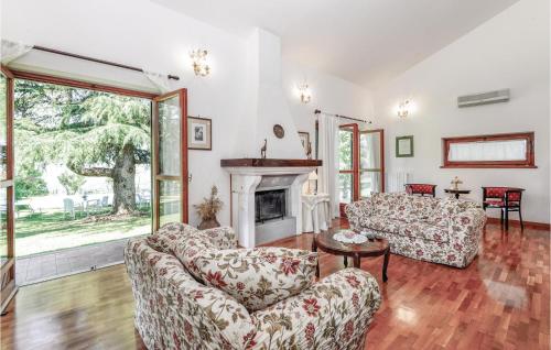 4 Bedroom Cozy Home In Montopoli Di Sabina Ri in Montopoli Di Sabina