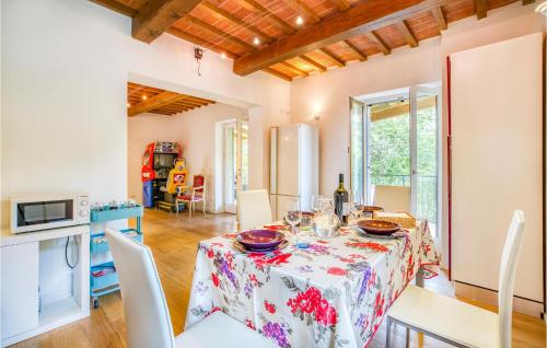 Cozy Home In Gubbio -pg- With Kitchen