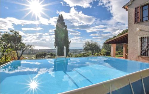 4 Bedroom Nice Home In Pietrasanta