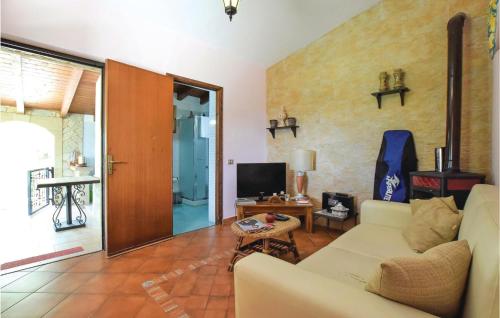 Nice Home In Makari-s, Vito Lo Capo With Kitchen