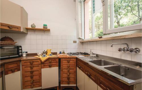 Nice Home In Piediluco With Kitchen