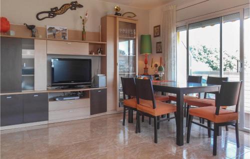 Three-Bedroom Apartment in Tossa de Mar - image 10