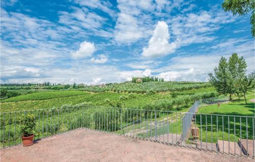 Beautiful home in Barberino V,Elsa FI with 2 Bedrooms, WiFi and Outdoor swimming pool in Barberino di Val dʼElsa