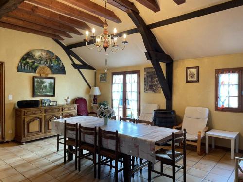 Gîte Saint-Ennemond, 2 pièces, 4 personnes - FR-1-489-354 gîte à louer Gennetines