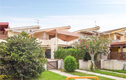  1 Bedroom Stunning Apartment In Botricello in Botricello