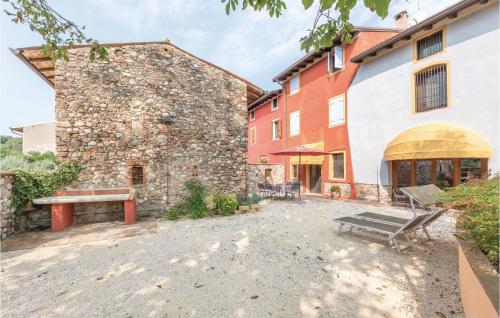 One-Bedroom Holiday Home