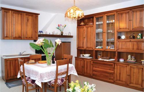 Two-Bedroom Apartment Chiesanuova (SP) 07 - image 8