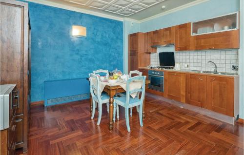 Awesome Apartment In Lecce Le With Kitchen