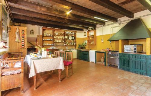 Kitchen, Casellina in Apecchio