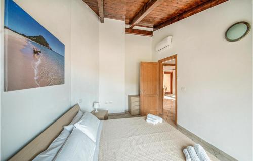 Gorgeous Apartment In Trinitadagultu Ot With Wifi