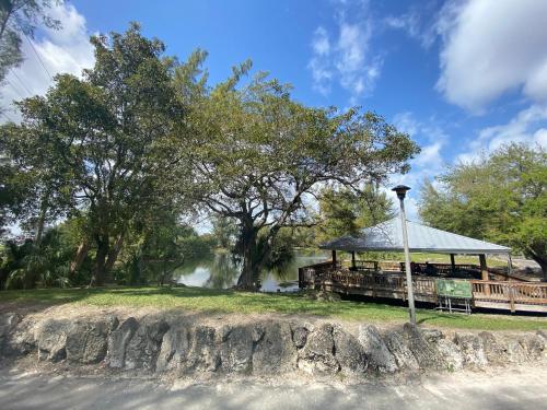 ที่เที่ยวใกล้ที่พัก, LYZ Miami near อุทยานเขตร้อน