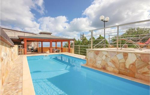  Awesome home in Altavilla Milicia PA with 3 Bedrooms, WiFi and Outdoor swimming pool, Pension in Altavilla Milicia