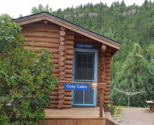 River Falls Lodging -Black Hills, South Dakota