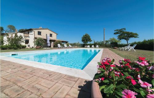 B&B Montecastelli - Stunning Home In Citt Di Castello Pg With Wifi, Private Swimming Pool And Outdoor Swimming Pool - Bed and Breakfast Montecastelli