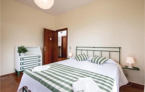 Three-Bedroom Holiday Home in Spoleto -PG- - image 14
