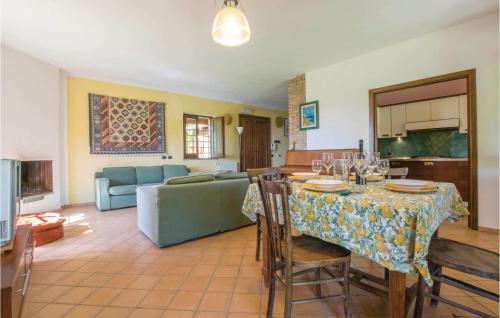 Lovely Home In S,maria Di Ricadi -vv- With Kitchen