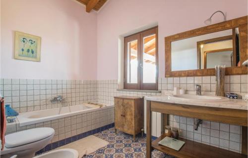 Lovely Home In S,maria Di Ricadi -vv- With Kitchen