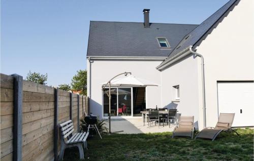 Two-Bedroom Holiday Home in Saint Germain sur Ay - image 5