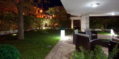 Entrance, Il Giardino Di Flora con Piscina & Jacuzzi in Castromediano