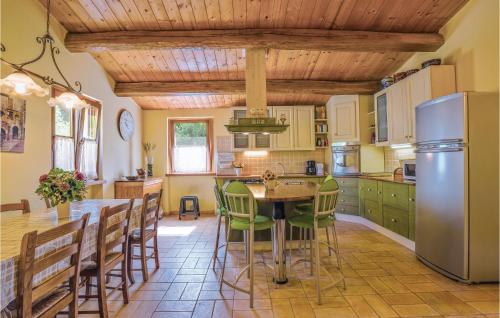 Kitchen, Casa Delle Rose in Barchi (Pesaro)