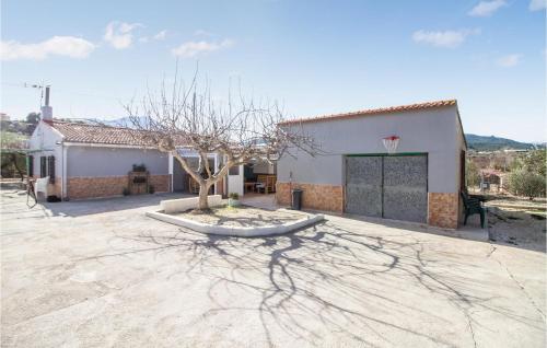 Nice home in Moratalla with WiFi and 5 Bedrooms gîte à louer Mairena