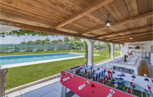  Villa James in San Costanzo