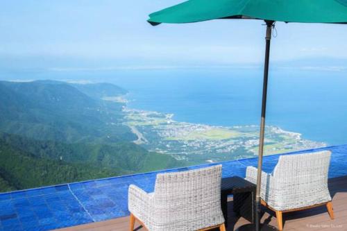 Higashiomi Large House in Higashiomi