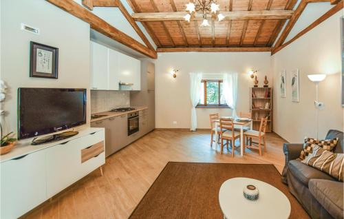 2 Bedroom Beautiful Home In Fabrica Di Roma -lt-